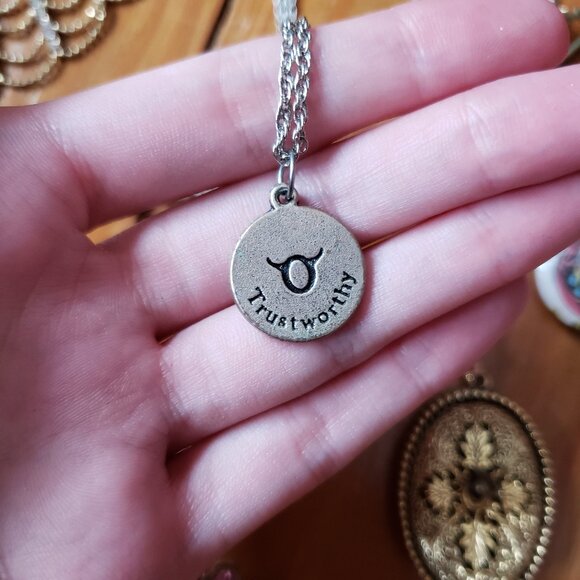 22 Piece Mixed Jewelry Lot - Picture 11 of 16